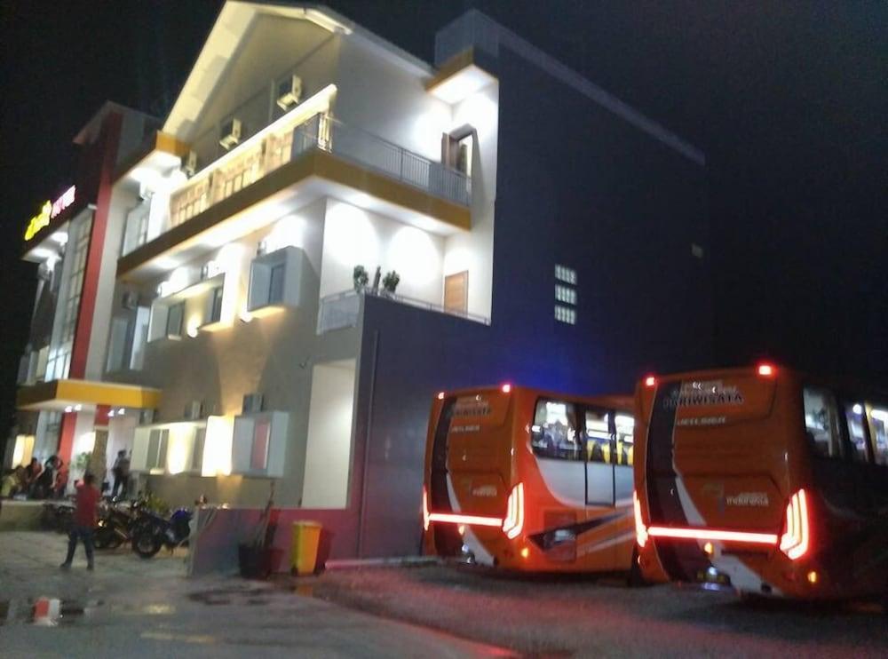 New D'Dhave Hotel Παντάνγκ Εξωτερικό φωτογραφία